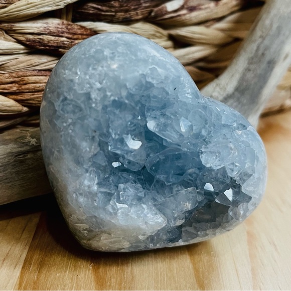 Celestine heart light blue - Picture 8 of 11